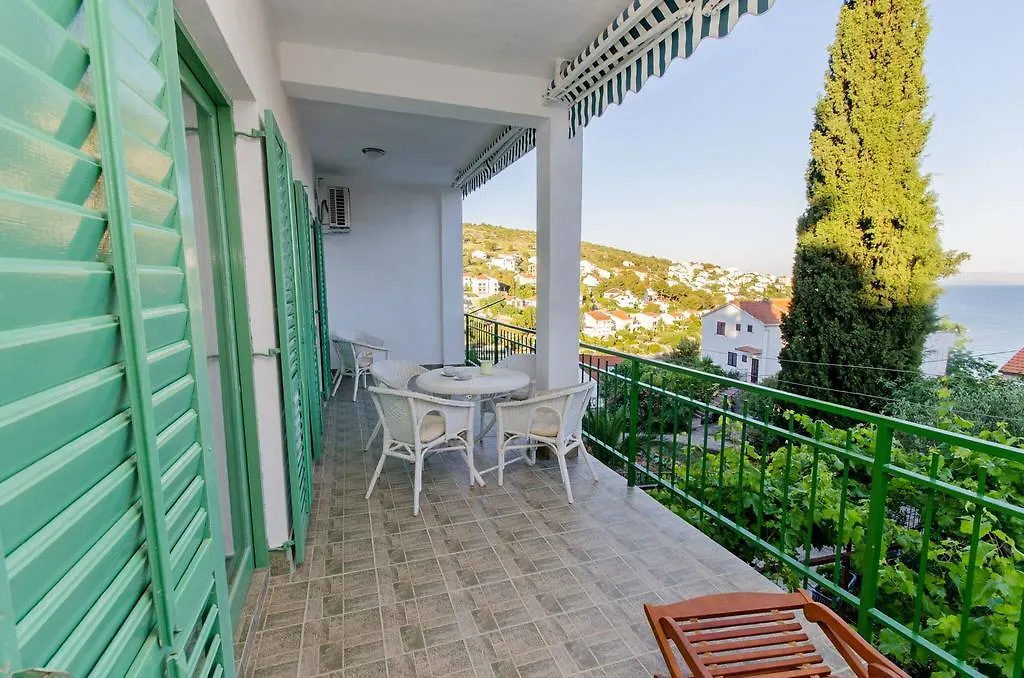 Apartments Mladenka Trogir