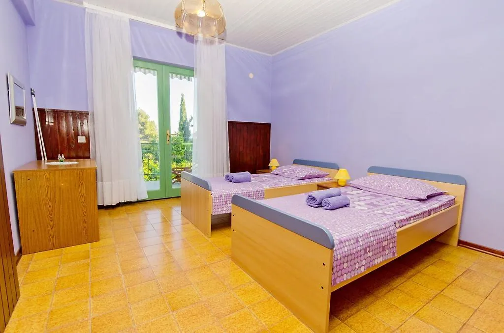 Apartments Mladenka Trogir Croatia