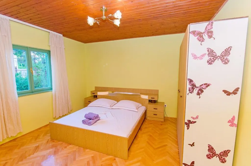 Apartments Mladenka Trogir